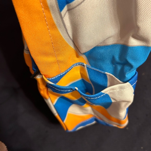 Canvas Backpack - Picture 9 of 10